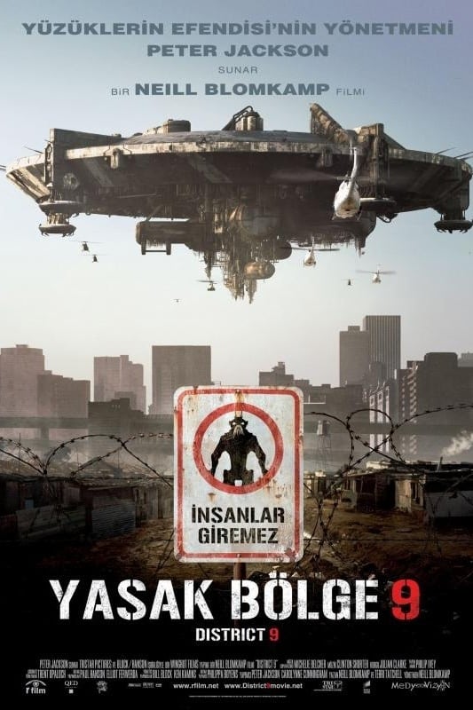 District 9 (2009) film afişi